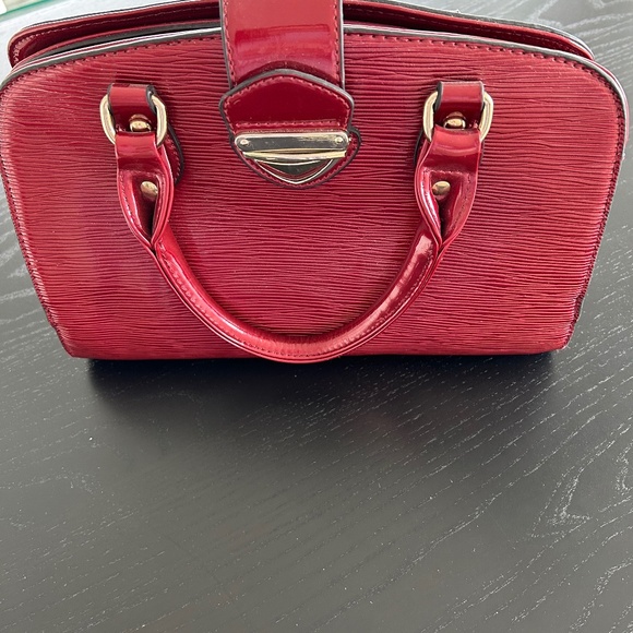 ORLI Collection - Picture 1 of 7